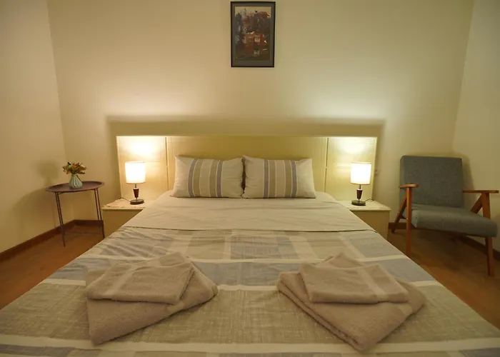 New Apartment Near Holiday Inn